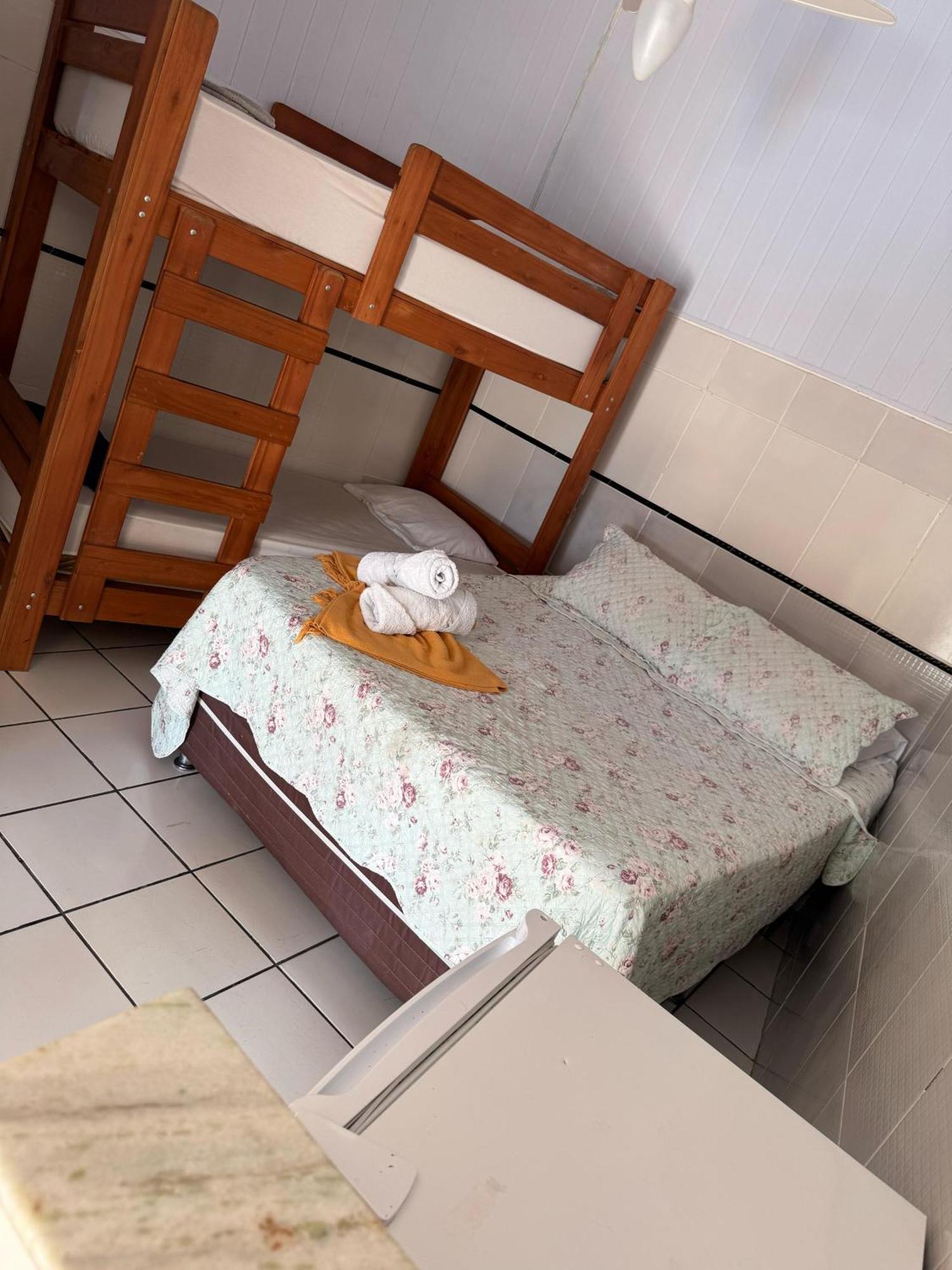 Woods Hostel Белу-Оризонти Экстерьер фото